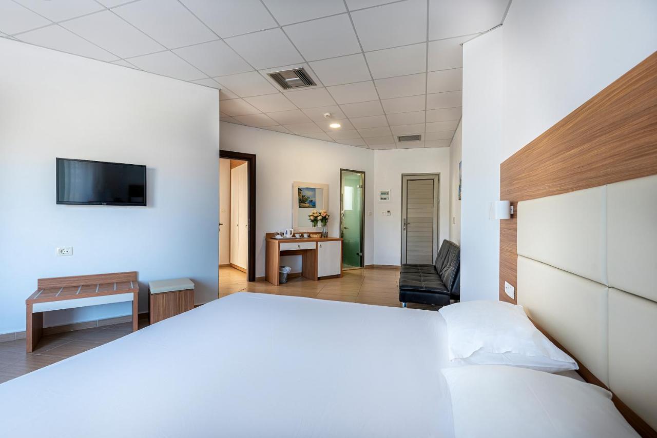 Royal Bay Suites Kefalos  Екстер'єр фото